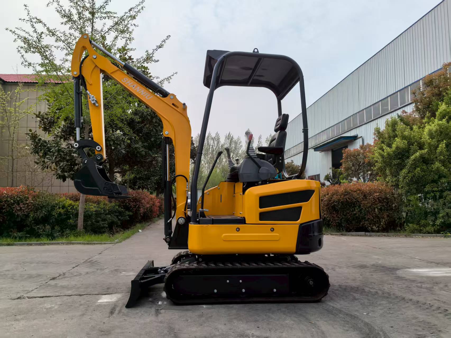 2T Tailless Small Excavator EP - Urban Farming Usa avis et prix
