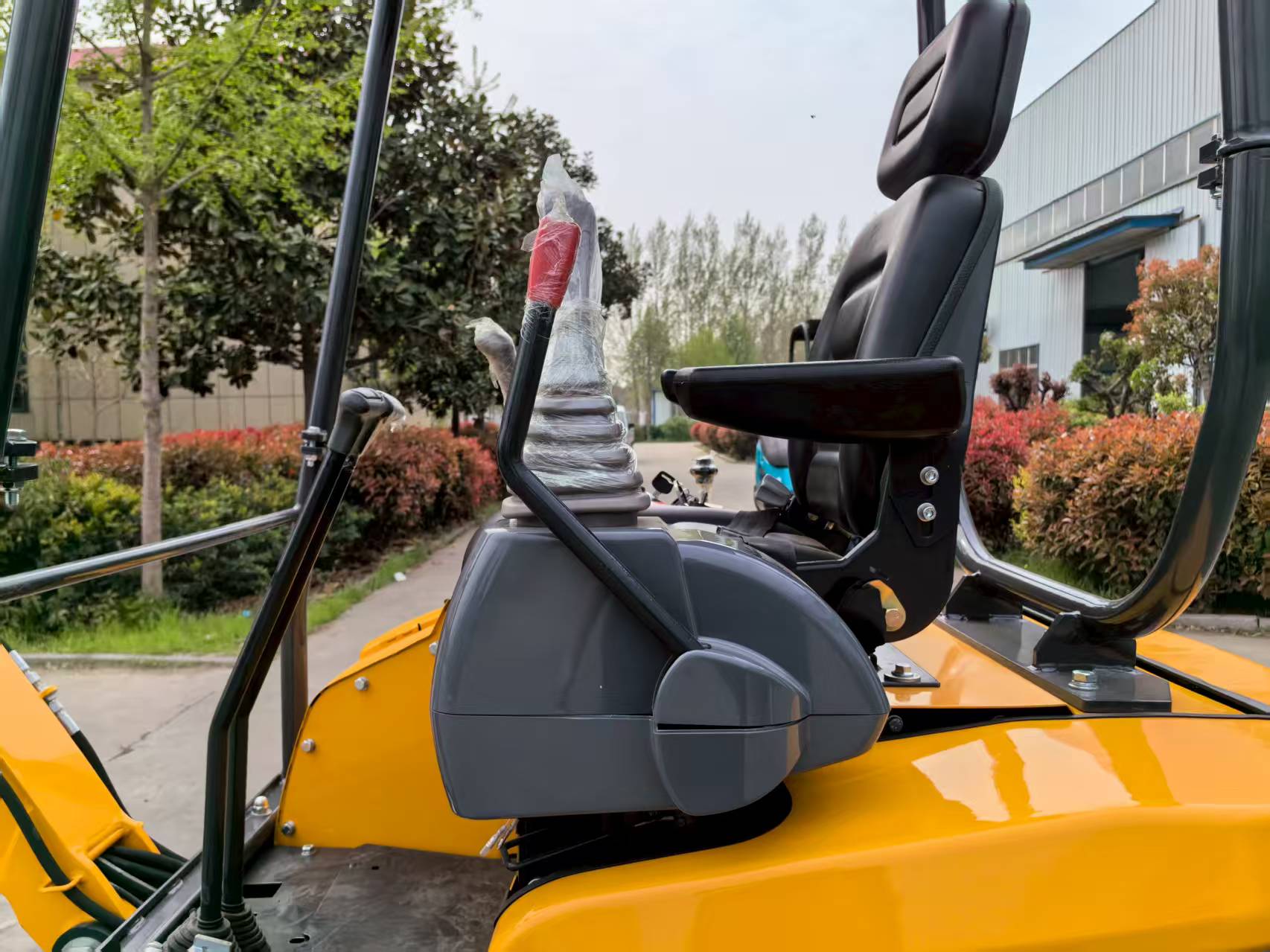 2T Tailless Small Excavator EP - Urban Farming Usa avis et prix